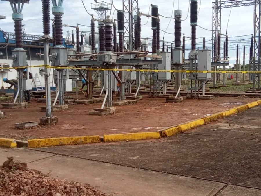 Estructuras y torres eléctricas
