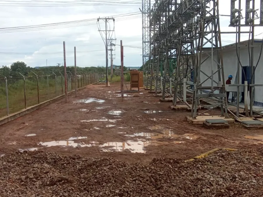 Torres y estructuras de alta tensión